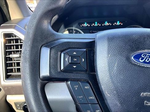 Used 2019 Ford F150 XLT w/ Max Trailer Tow Package image 11