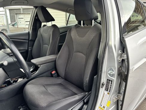 Used 2018 Toyota Prius Prime Plus image 13