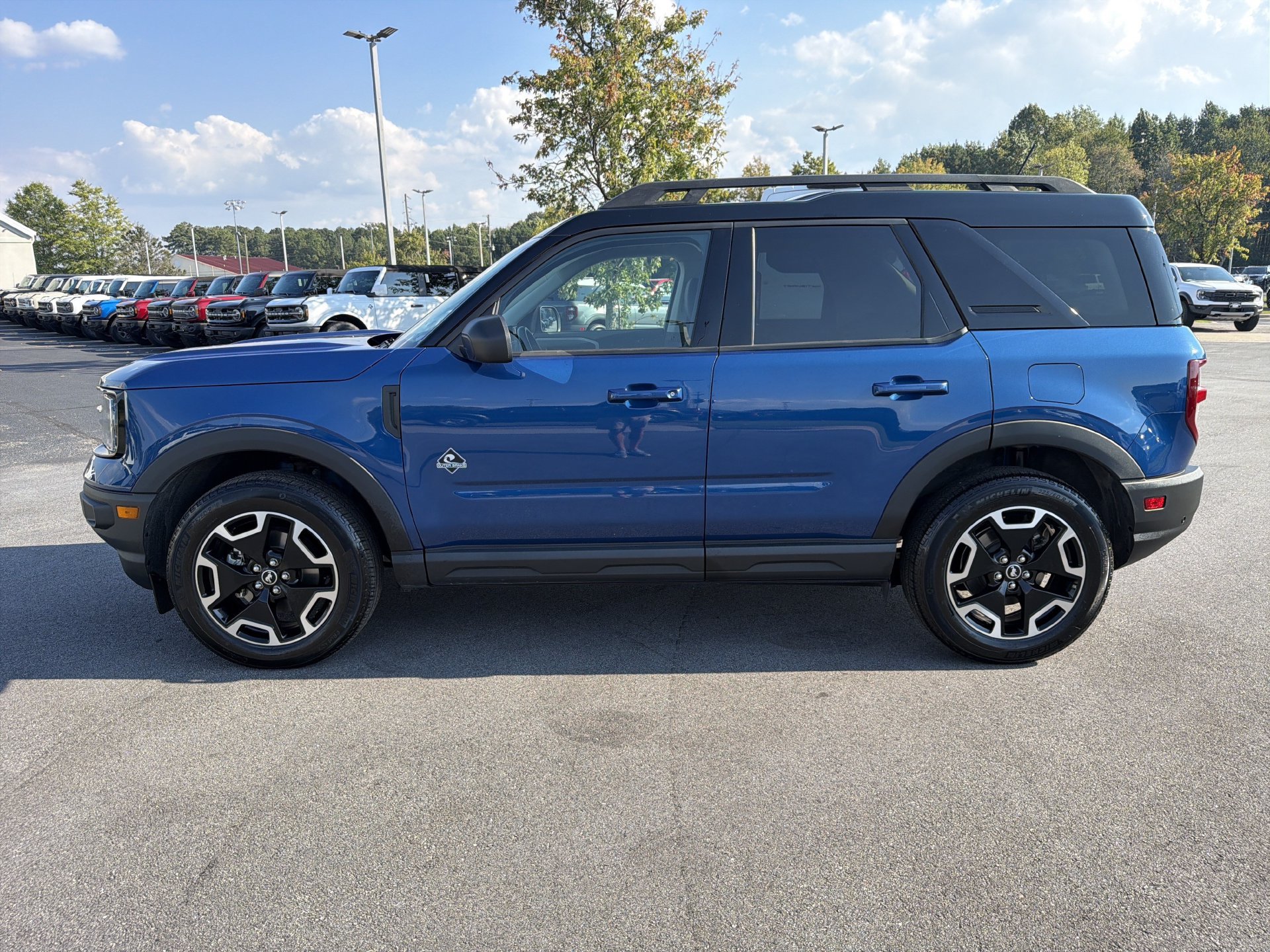 Certified 2023 Ford Bronco Sport Outer Banks AWD/4WD image 24