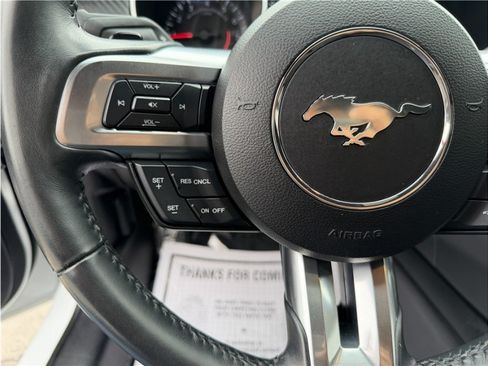 Used 2018 Ford Mustang Coupe RWD image 28