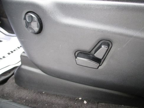 Used 2016 Jeep Grand Cherokee Laredo w/ Quick Order Package 23E image 15