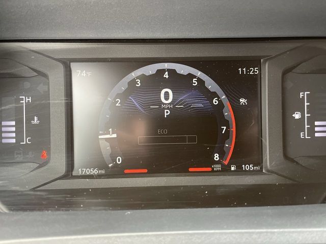 Used 2025 Toyota 4Runner SR5 AWD/4WD image 15