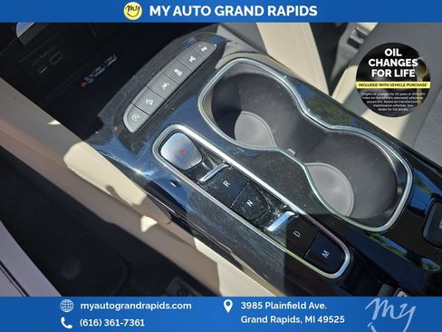 Used 2023 Buick Envision Avenir AWD/4WD image 25