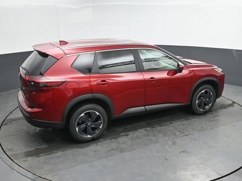 Used 2025 Nissan Rogue SV AWD/4WD image 34