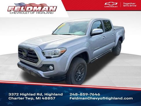 Used 2018 Toyota Tacoma SR5 AWD/4WD image 1