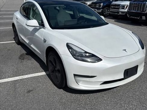 Used 2020 Tesla Model 3 Standard Range Plus RWD image 1