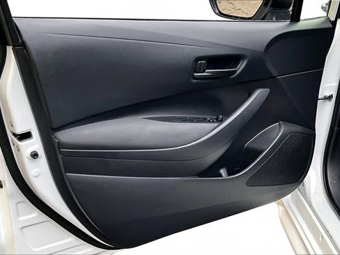 Certified 2026 Toyota Corolla LE FWD image 21