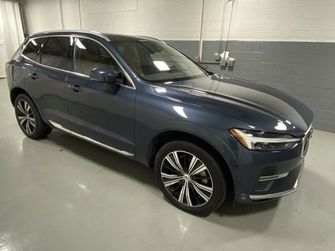 Certified 2022 Volvo XC60 B6 Inscription w/ Advanced Package image 4