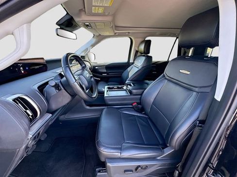 Used 2025 Ford Expedition Max Platinum image 22