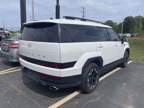 Used 2024 Hyundai Santa Fe SEL image 5