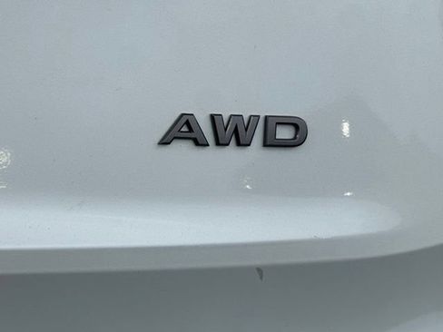 Used 2025 Nissan Rogue SV AWD/4WD image 13