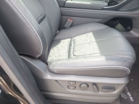 Used 2025 INFINITI QX80 Sensory AWD/4WD image 29