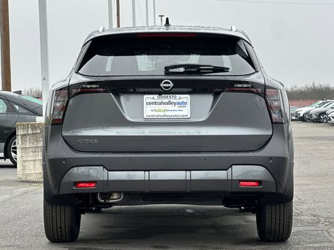 New 2026 Nissan Kicks SV image 5