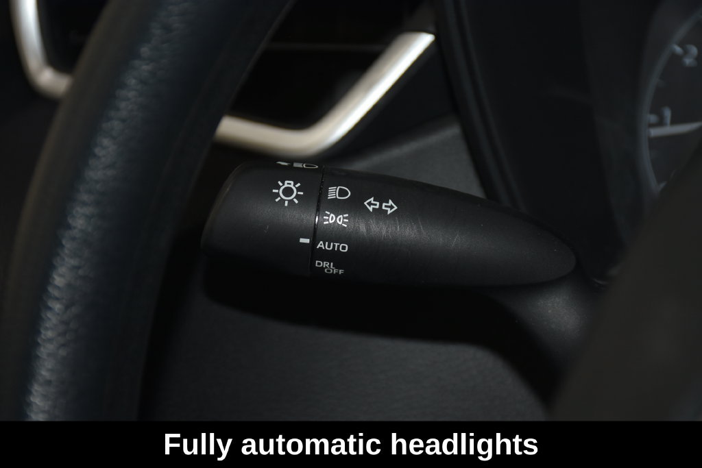 Used 2024 Toyota Corolla LE FWD image 9