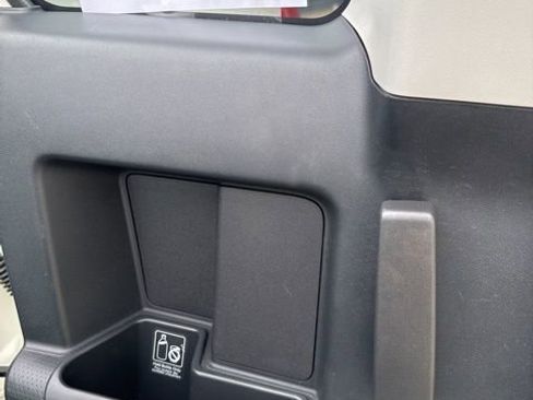 Used 2011 Toyota FJ Cruiser 4WD w/ Convenience Pkg image 17