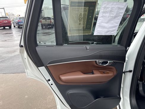 Certified 2023 Volvo XC90 B6 Ultimate w/ Protection Package Premier image 37