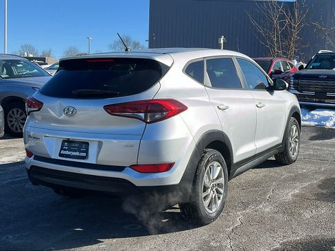 Used 2018 Hyundai Tucson SE image 8