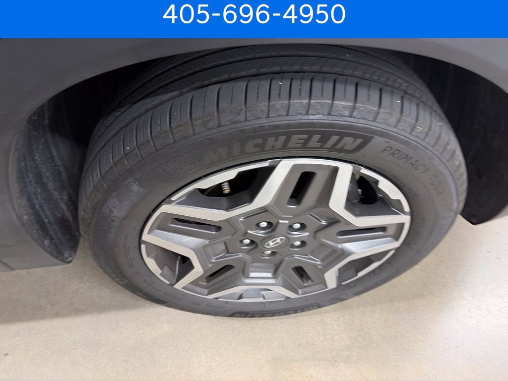 Used 2021 Hyundai Santa Fe Limited AWD/4WD image 17