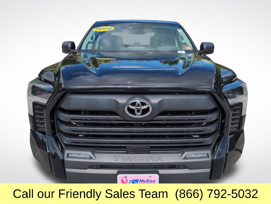 Used 2024 Toyota Tundra SR5 w/ SR5 Convenience Package AWD/4WD image 10
