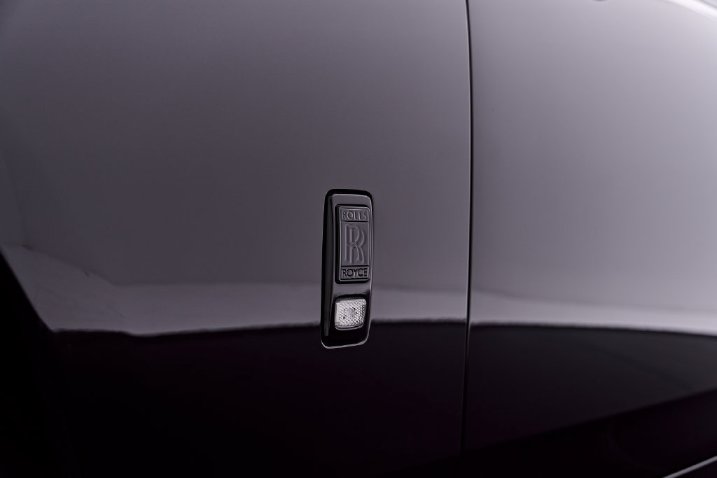 Used 2024 Rolls-Royce Phantom Sedan w/ The Phantom Package RWD image 23
