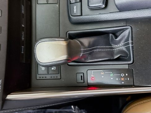 Used 2016 Lexus IS 350 image 20