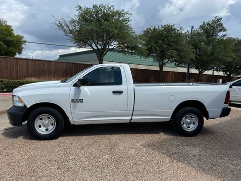Used 2018 RAM 1500 Express RWD image 6