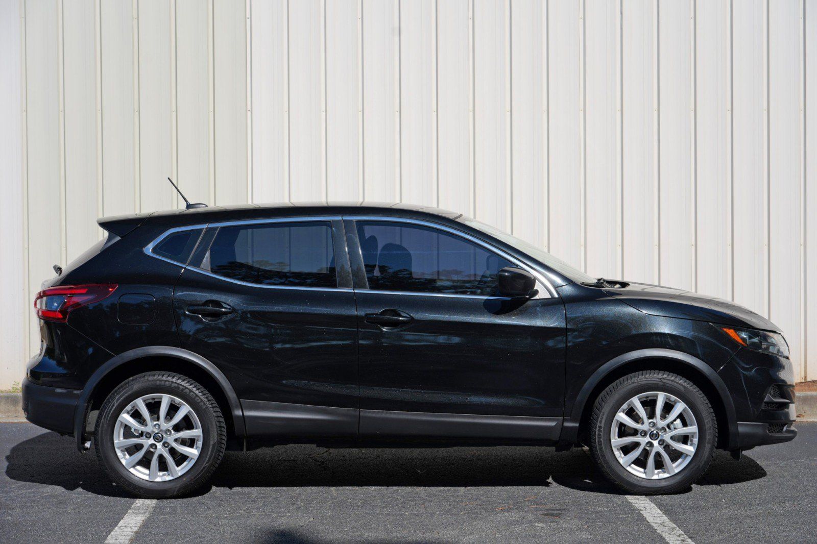 Used 2021 Nissan Rogue Sport S FWD image 46