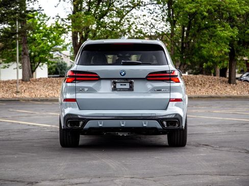 New 2026 BMW X5 xDrive50e w/ Executive Package AWD/4WD image 4