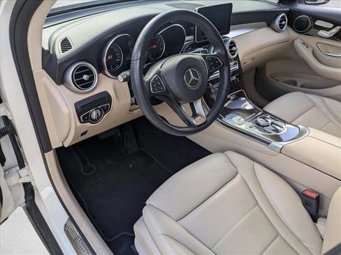 Certified 2019 Mercedes-Benz GLC 300 image 9