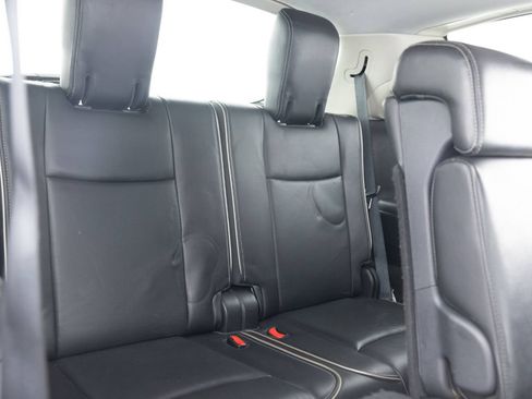 Used 2017 INFINITI QX60 Luxe w/ Deluxe Technology Package image 31