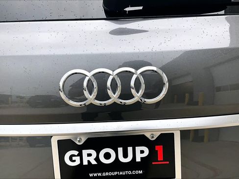 Used 2020 Audi Q7 3.0T Premium Plus w/ Premium Plus Package AWD/4WD image 10