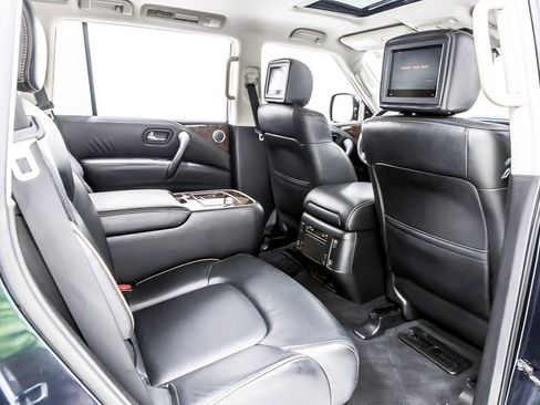 Used 2019 Nissan Armada Platinum w/ Captain's Chairs Package RWD image 32