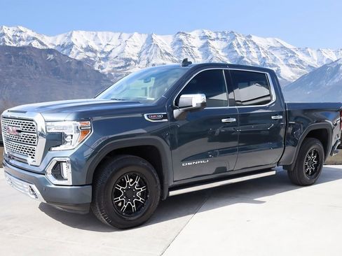 Used 2022 GMC Sierra 1500 Denali w/ Denali Premium Package image 2