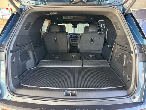 New 2026 Chevrolet Traverse Z71 w/ Driver Confidence Package image 12