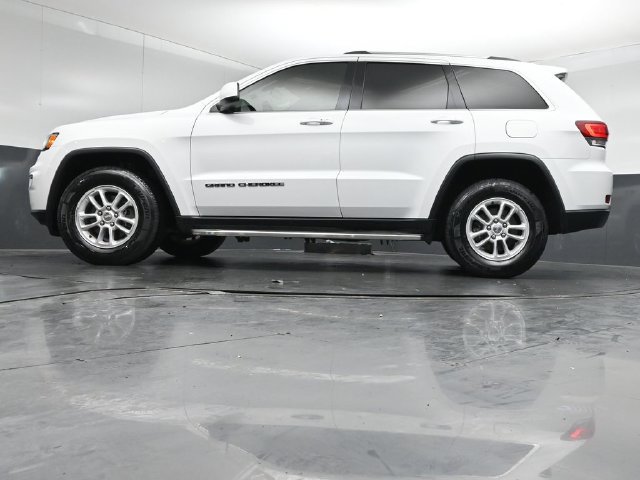Used 2020 Jeep Grand Cherokee Laredo w/ Security & Convenience Group AWD/4WD image 40