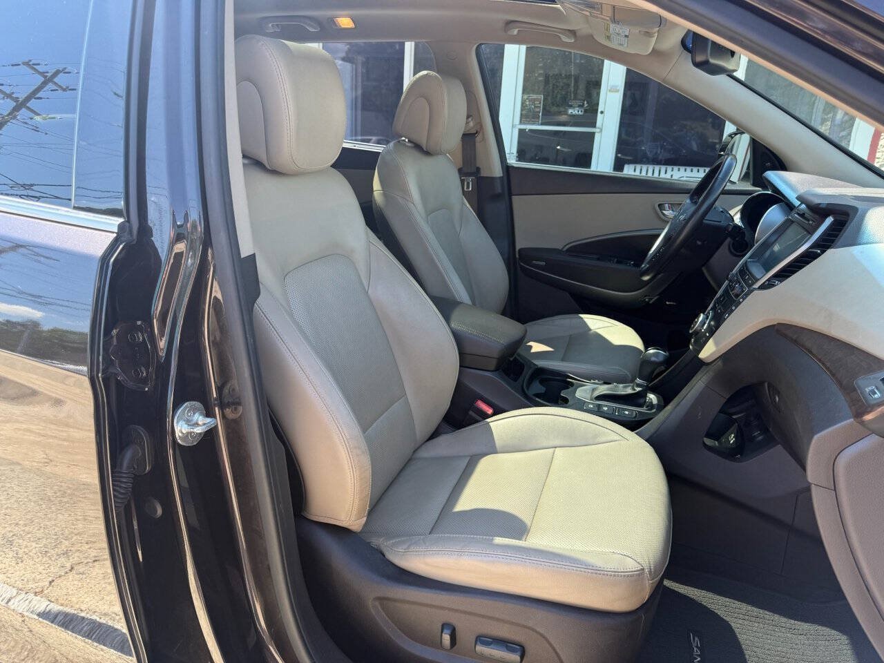 Used 2018 Hyundai Santa Fe AWD w/ SE Ultimate Tech Package 03 image 6