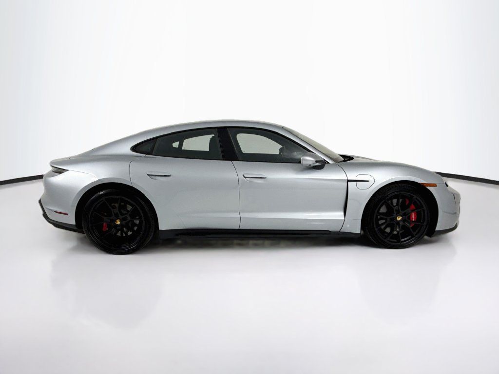 Certified 2024 Porsche Taycan GTS AWD/4WD image 8