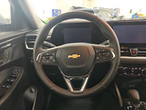 Used 2026 Chevrolet TrailBlazer LT w/ Convenience Package image 4