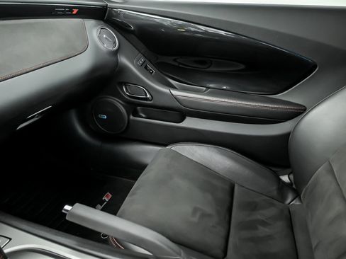 Used 2013 Chevrolet Camaro ZL1 image 37