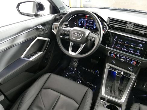 Used 2023 Audi Q3 2.0T Premium Plus w/ Premium Plus Package AWD/4WD image 22