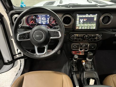 Used 2021 Jeep Gladiator Rubicon image 15