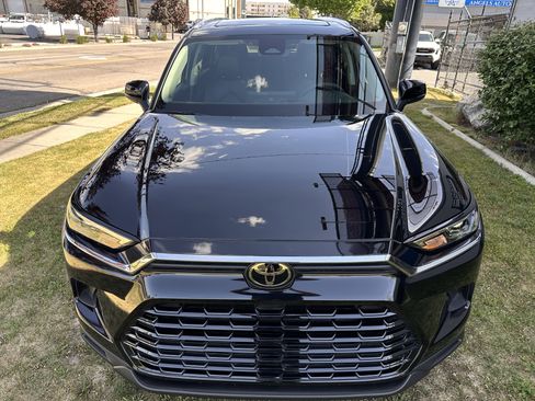 Used 2026 Toyota Grand Highlander AWD Hybrid image 13