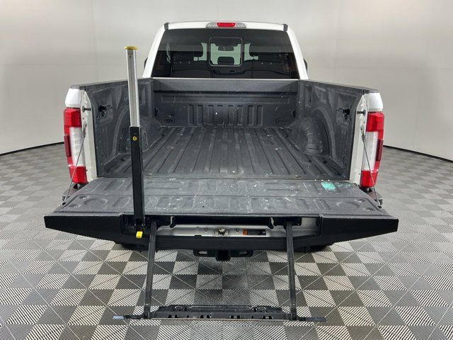 Used 2019 Ford F350 Lariat w/ Lariat Ultimate Package AWD/4WD image 8
