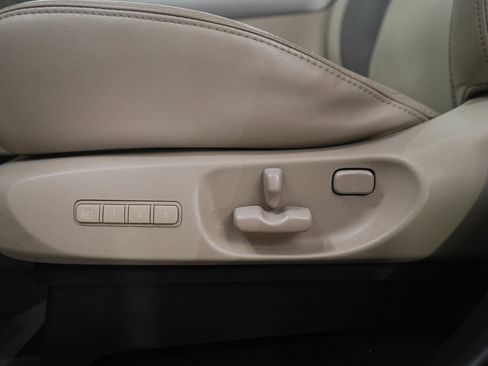 Used 2012 MAZDA CX-9 Grand Touring w/ Moonroof & Bose Audio Pkg image 22