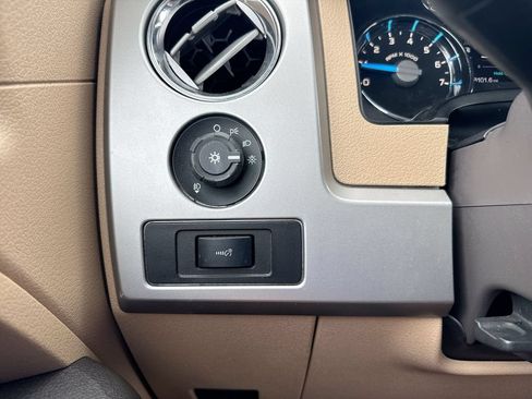 Used 2013 Ford F150 Lariat w/ Luxury Equipment Group AWD/4WD image 19