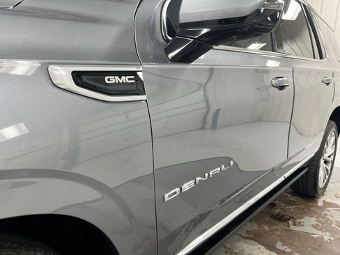 Used 2021 GMC Yukon Denali w/ Denali Premium Package AWD/4WD image 28