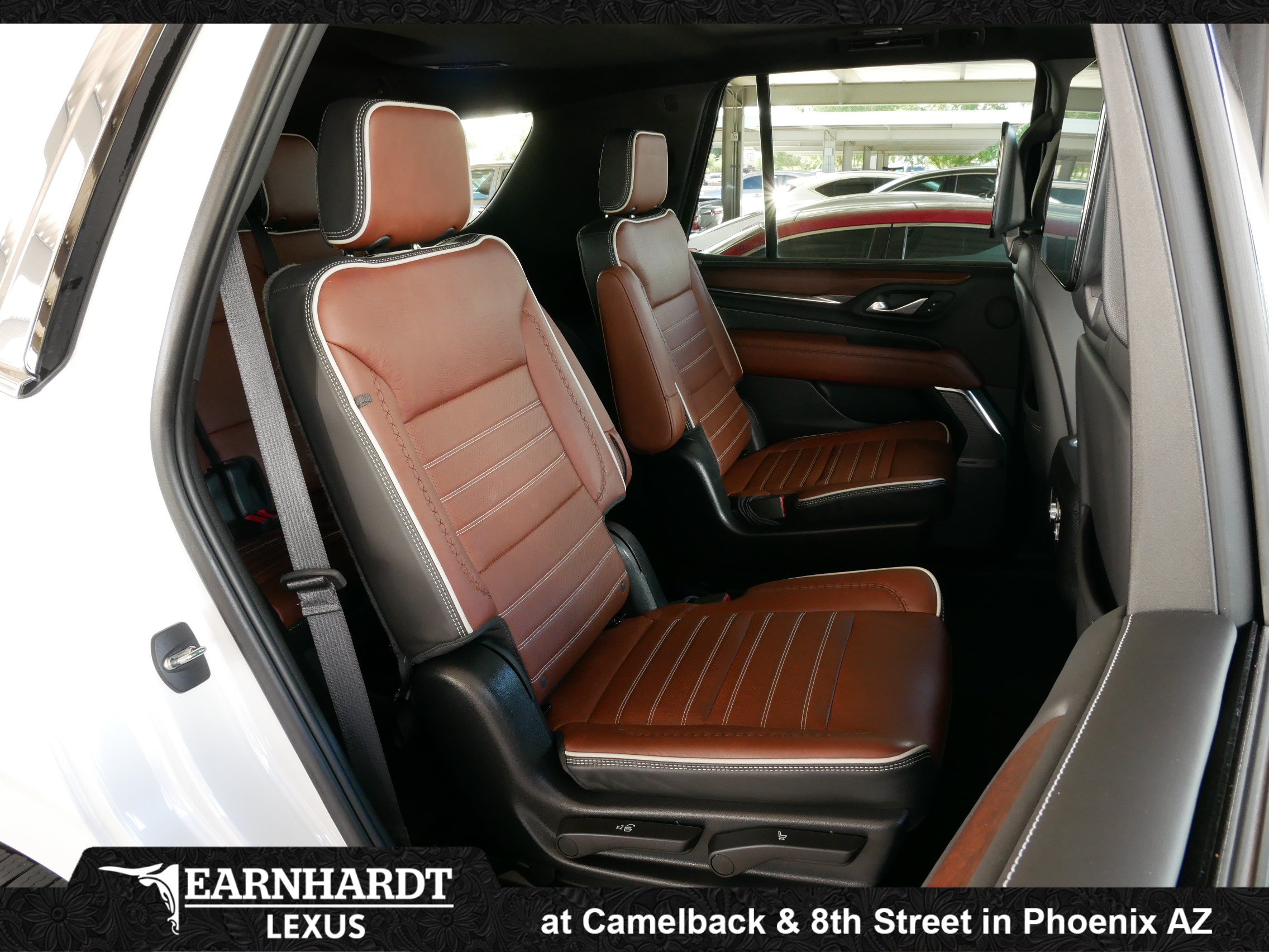 Used 2023 GMC Yukon Denali Ultimate AWD/4WD image 14