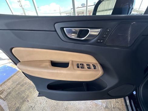 Used 2024 Volvo XC60 T8 Ultimate w/ Protection Package Premier image 30