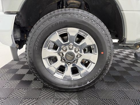 Used 2019 Ford F250 Lariat w/ Lariat Ultimate Package image 11