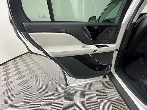 Used 2025 Lincoln Aviator 2WD w/ Equipment Group 101A image 28